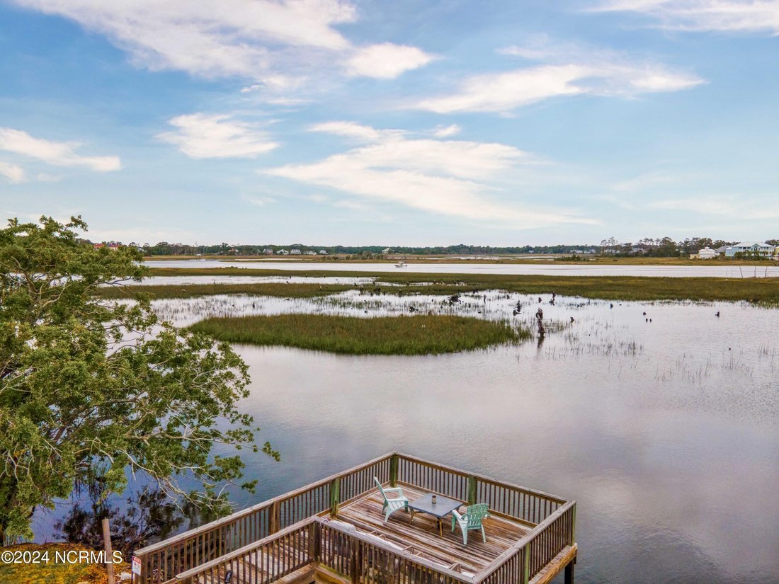 House in Oak Island, North Carolina, United States 5 - 17605298