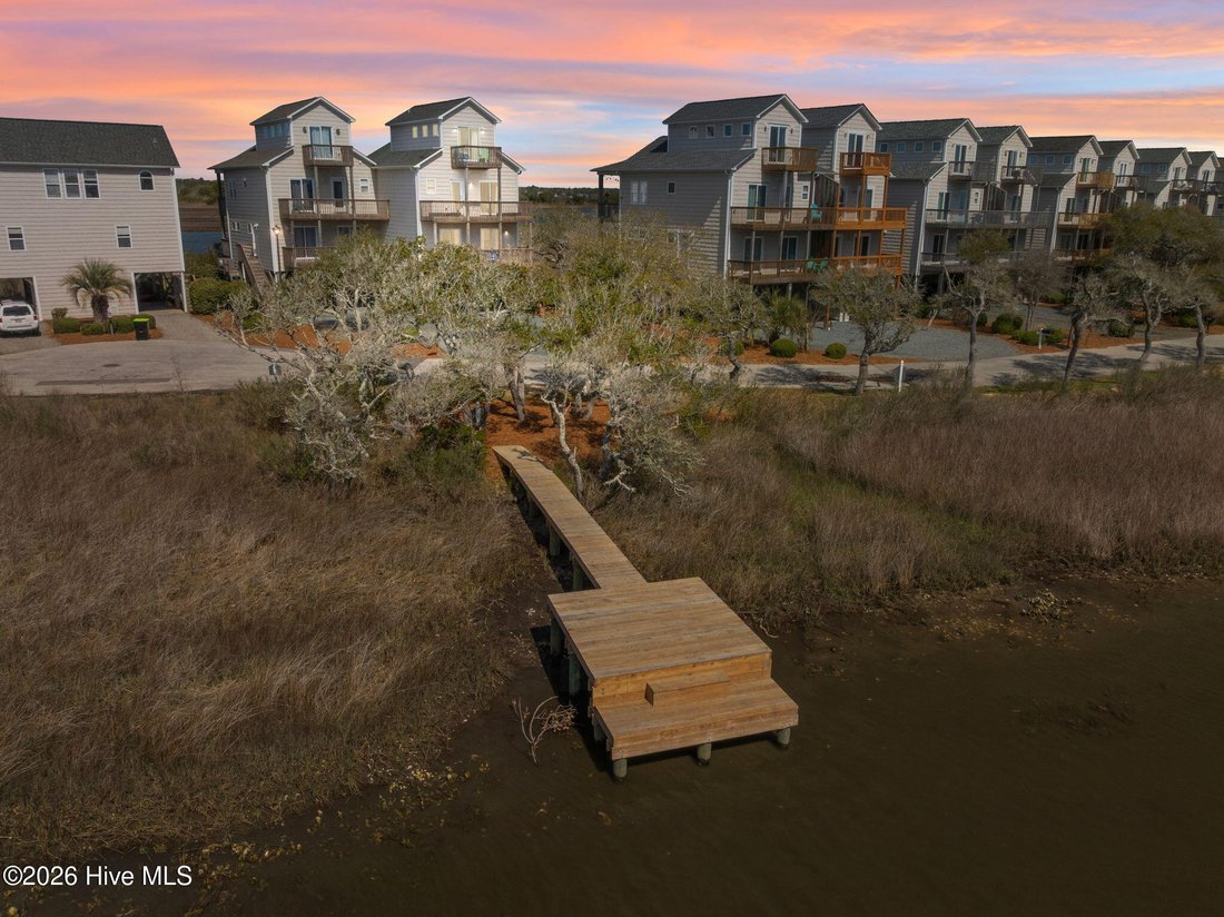 Townhouse in Surf City, North Carolina, United States 5 - 17606124