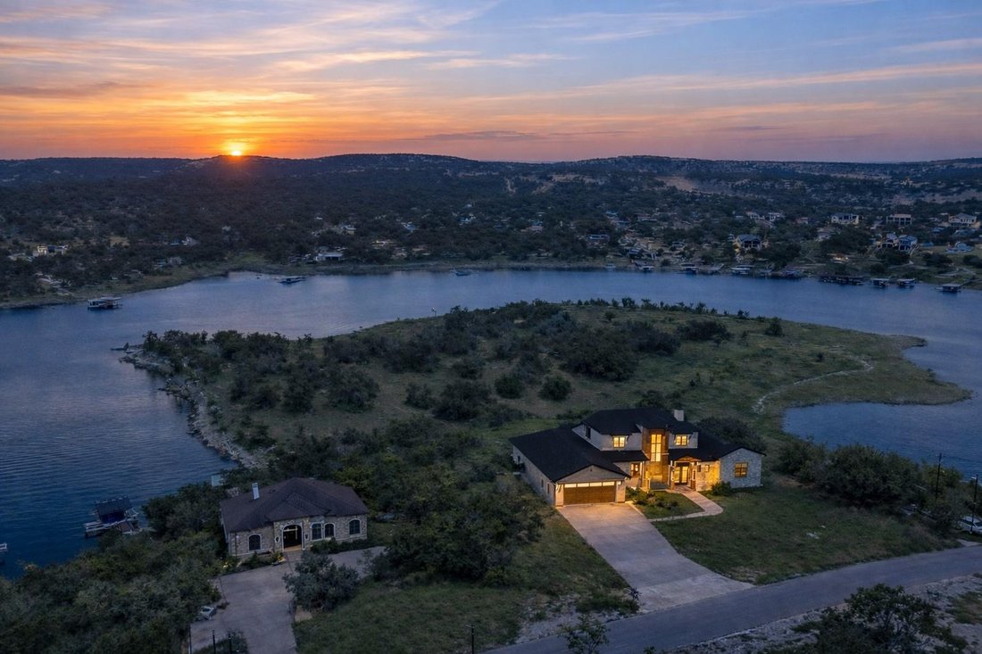 House in Spicewood, Texas, United States 1 - 17609624