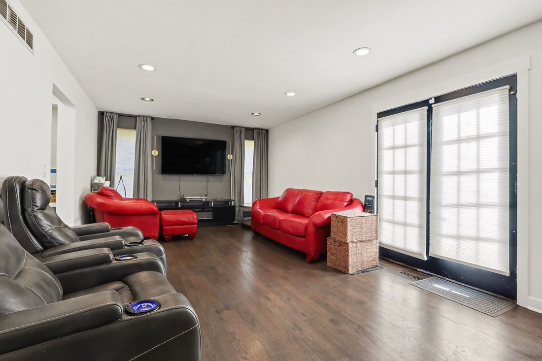 House in Bolingbrook, Illinois, United States 4 - 17608317