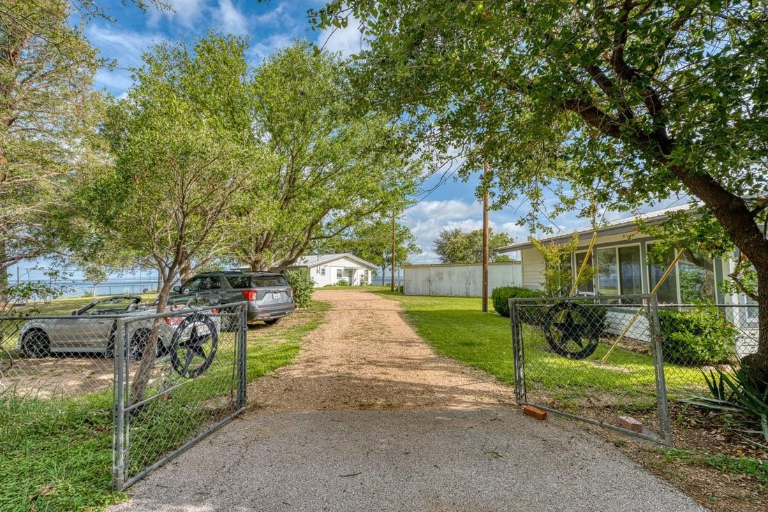 House in Burnet, Texas, United States 2 - 17609731