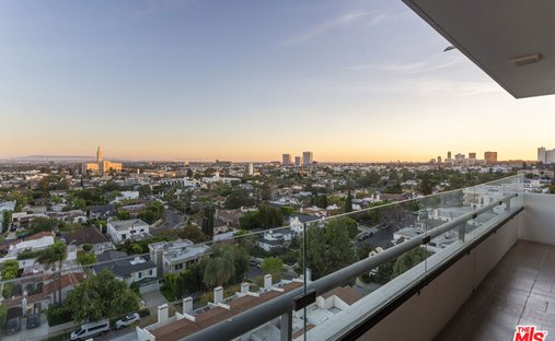 Condo in Los Angeles, California, United States 1