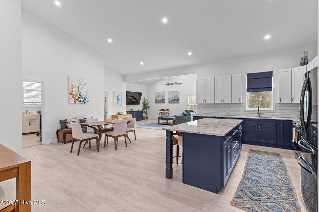 House in Oak Island, North Carolina, United States 2 - 17605188