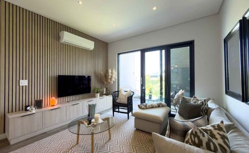 Apartment in Halfway House Estate, Gauteng, South Africa 1