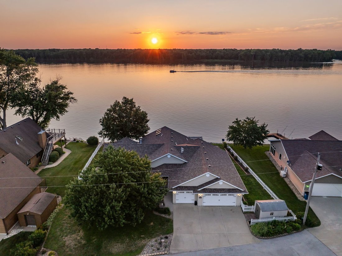 Maison à Cordova, Illinois, États-Unis 1 - 17608638