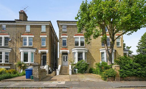House in Ealing (London Borough of Ealing), Ealing, England 1