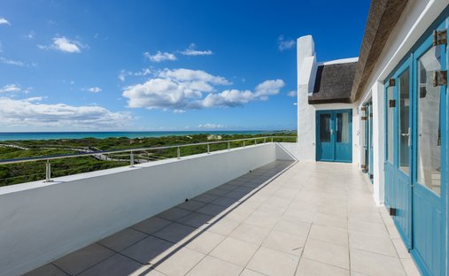 House in Struis Bay, Western Cape, South Africa 1