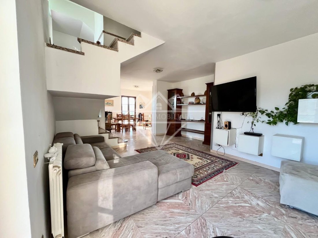 Villa in Fontia-Fossola-Fossone, Marina di Carrara, Tuscany 1 - 17612320