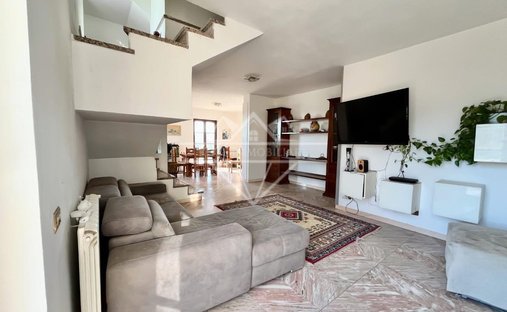 Villa in Fontia-Fossola-Fossone, Marina di Carrara, Tuscany 1