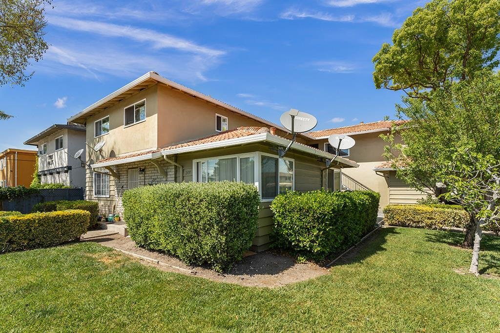 Santa Clara, California, United States 2 - 17600478