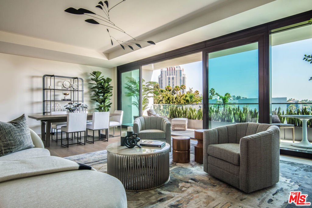 Condo in Los Angeles, California, United States 2 - 17606284