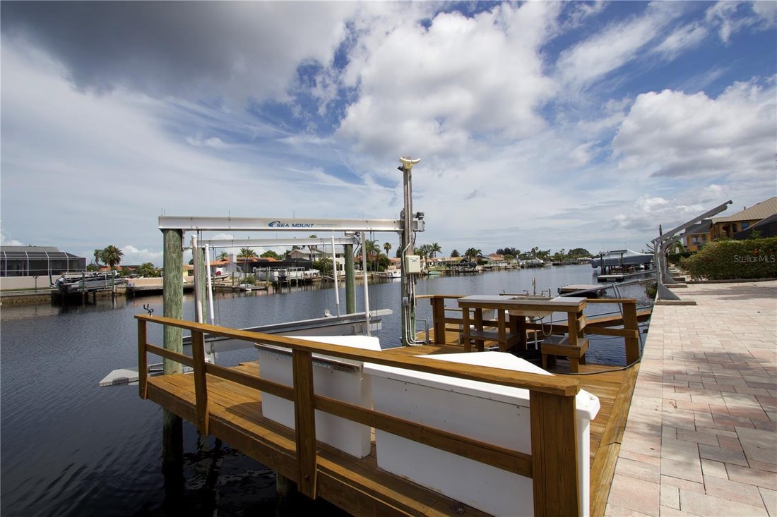Maison à New Port Richey, Floride, États-Unis 3 - 17603869