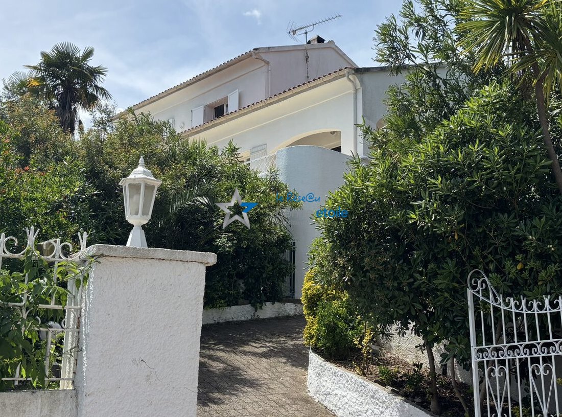 House in Ouest et Sud, Borgo, France 2 - 15668612