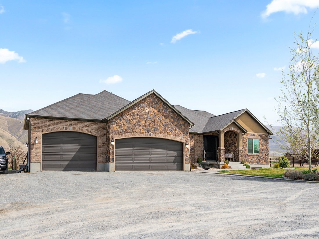 House in Erda, Utah, United States 4 - 17601716