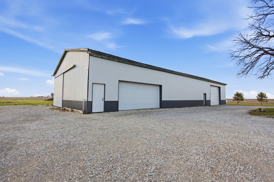 House in Seymour, Illinois, United States 4 - 17608013