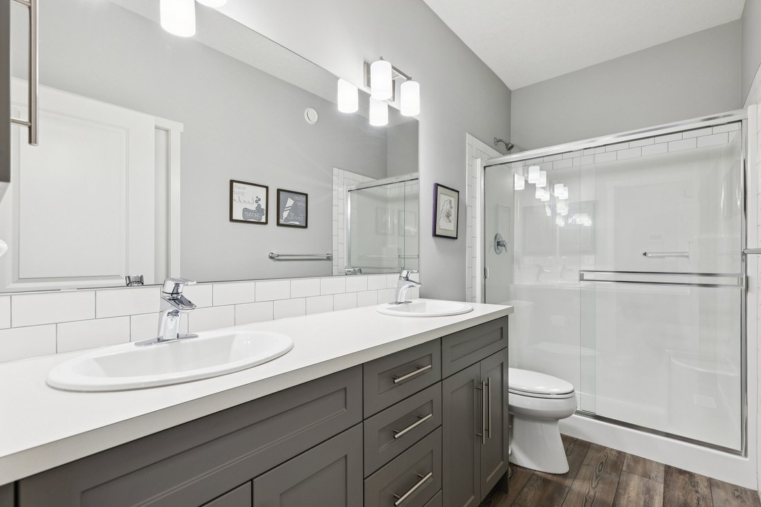 Andere in Calgary, Alberta, Kanada 4 - 17612022