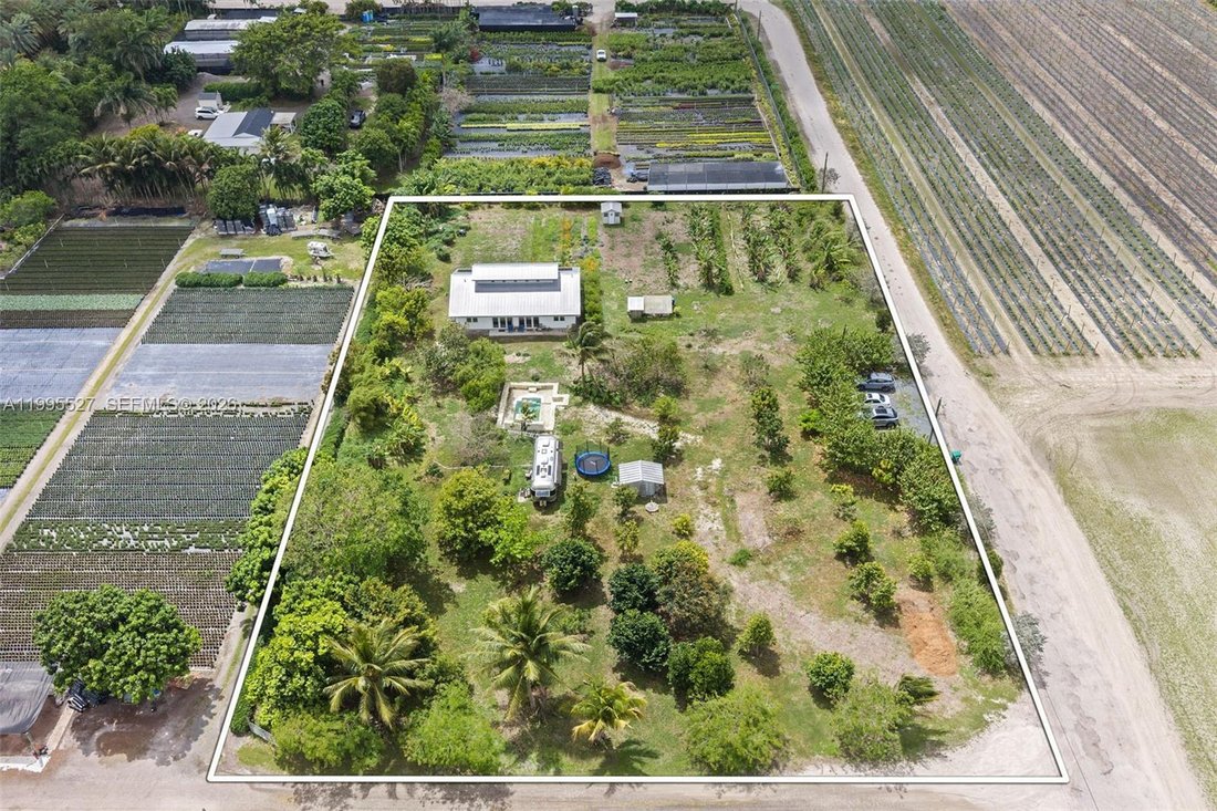 House in Miami, Florida, United States 3 - 17613370