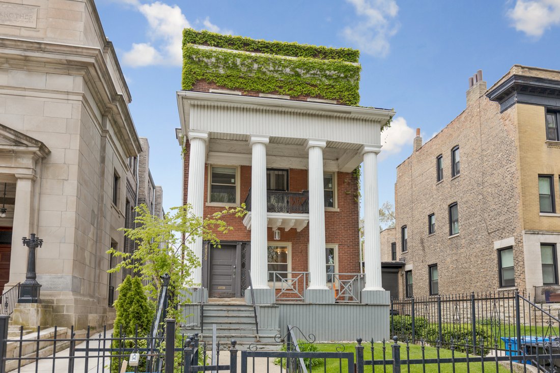 Chicago, Illinois, United States 1 - 17607980