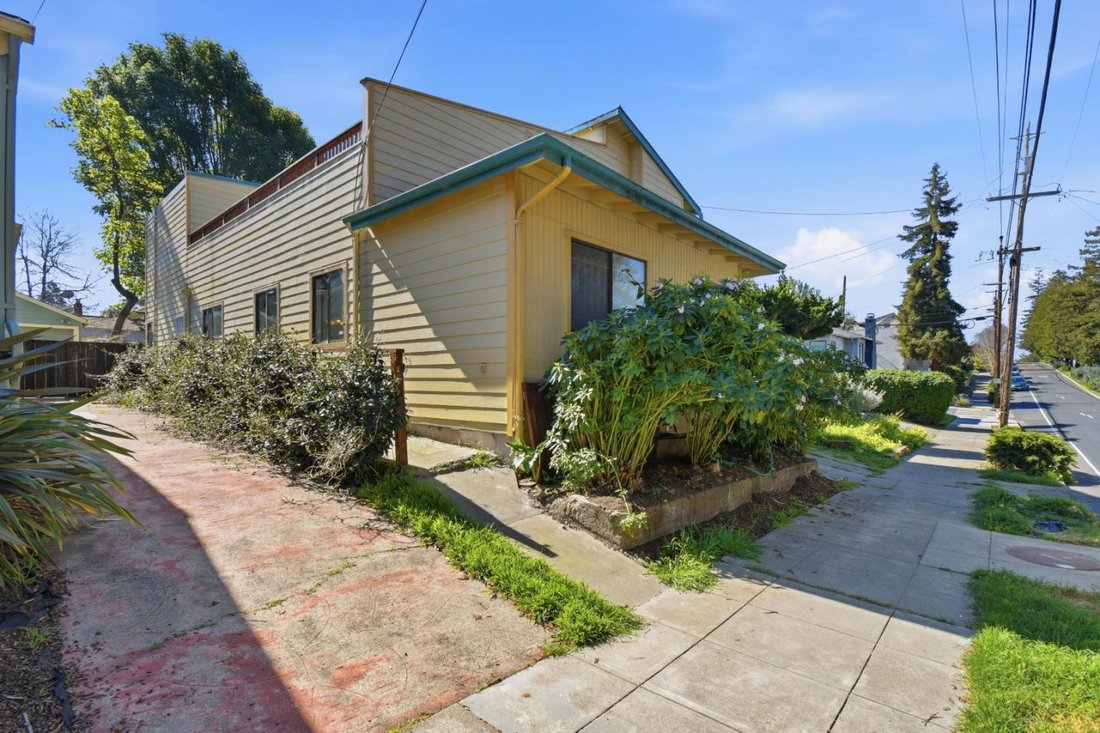 House in Oakland, California, United States 3 - 17600586