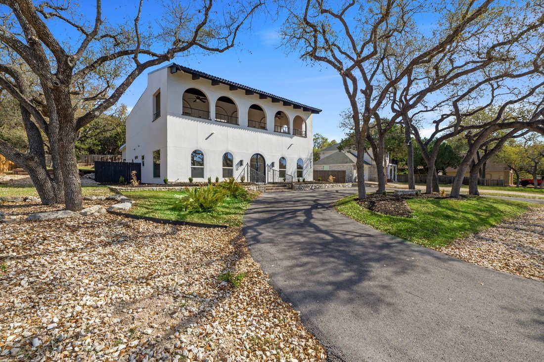 House in Jonestown, Texas, United States 1 - 17609977