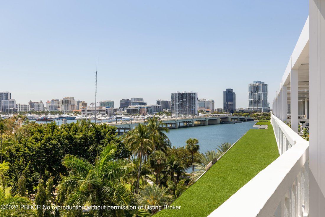 Palm Beach, Florida, United States 1 - 17602756