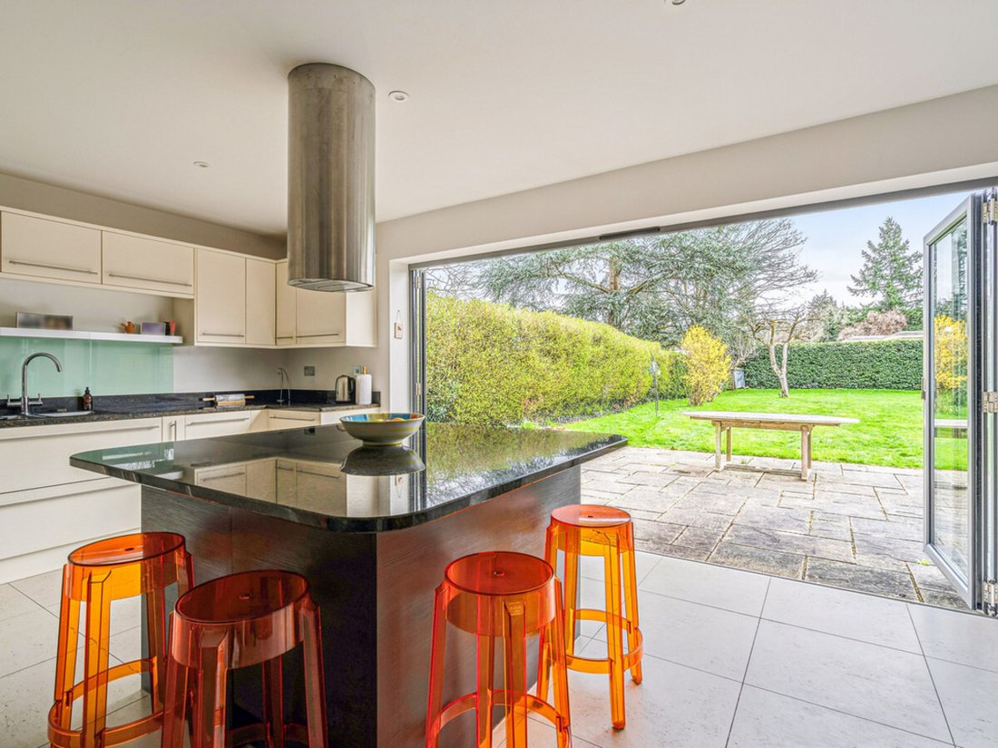 House in Lower Bourne, England 5 - 17612884