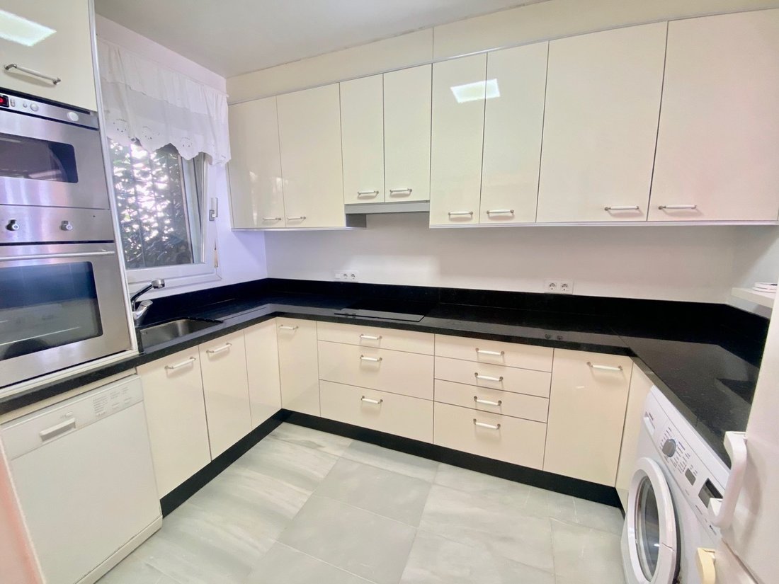 Townhouse in Estepona, Andalusia, Spain 3 - 17598412