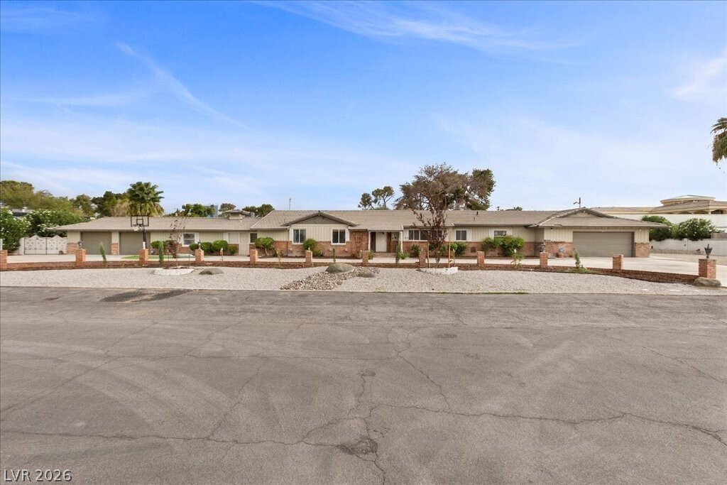 House in Las Vegas, Nevada, United States 3 - 17599951