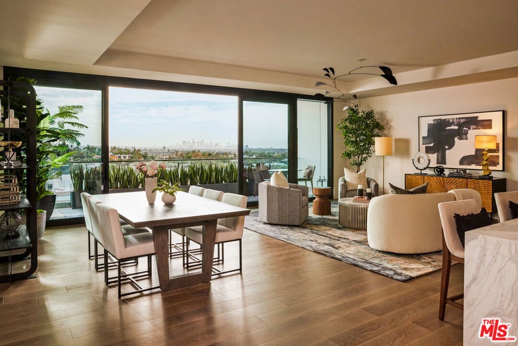 Condo in Los Angeles, California, United States 1 - 17606284