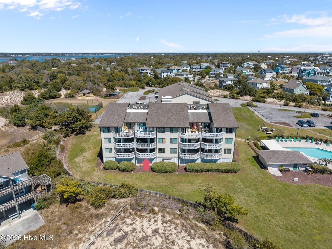 Condo in Emerald Isle, North Carolina, United States 2 - 17613500