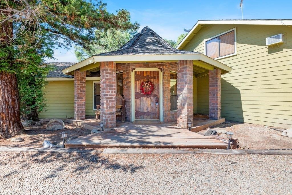 House in Coalinga, California, United States 1 - 17602630