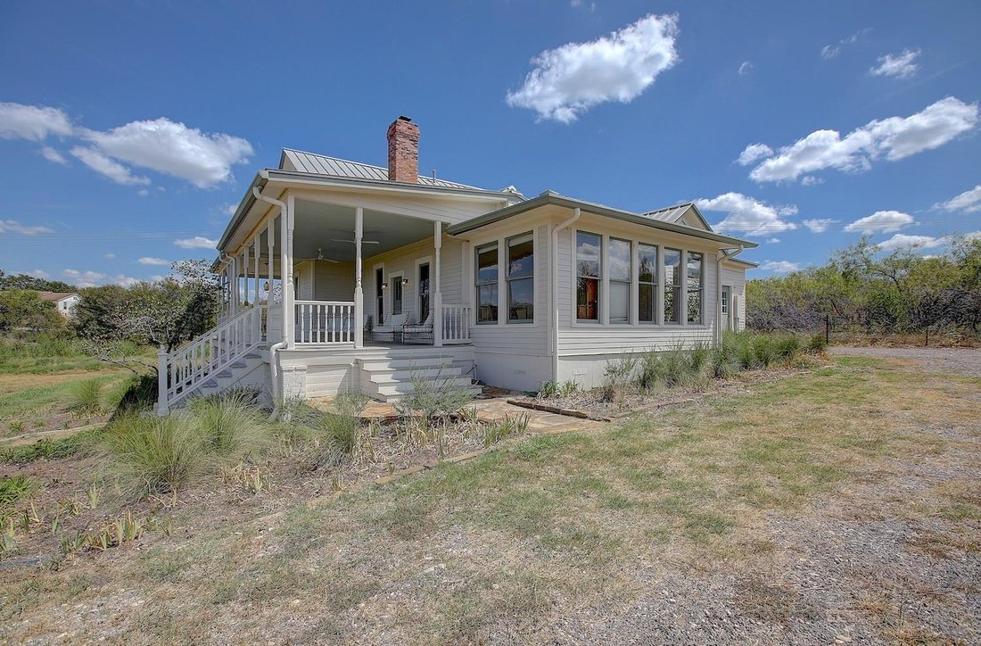 House in Coupland, Texas, United States 5 - 17609803