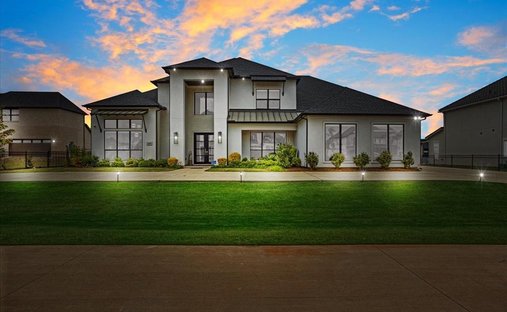 House in Lewisville, Texas, United States 1