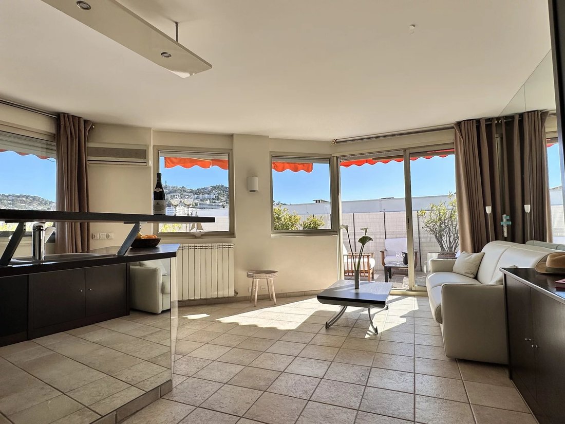Apartment in La Source, Cannes, France 5 - 17134325