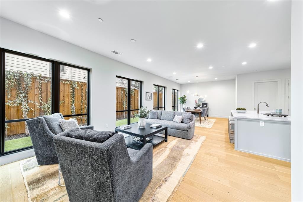 Condo in Dallas, Texas, United States 5 - 17610842