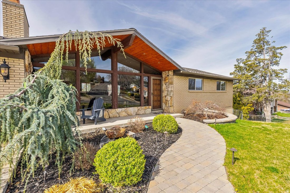 House in Sandy, Utah, United States 5 - 17601425