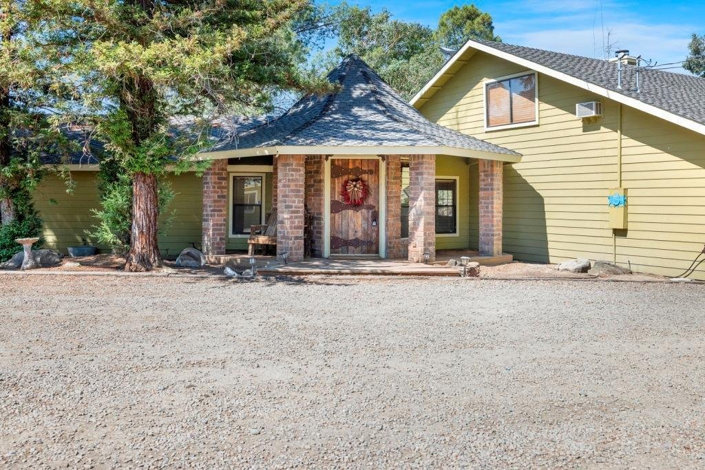 House in Coalinga, California, United States 3 - 17602630