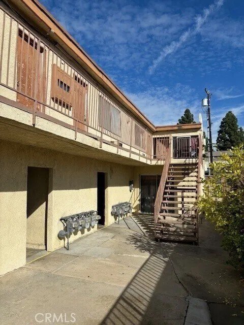 Santa Ana, California, United States 4 - 17606956
