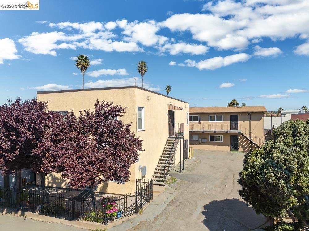 Richmond, California, United States 1 - 17613139