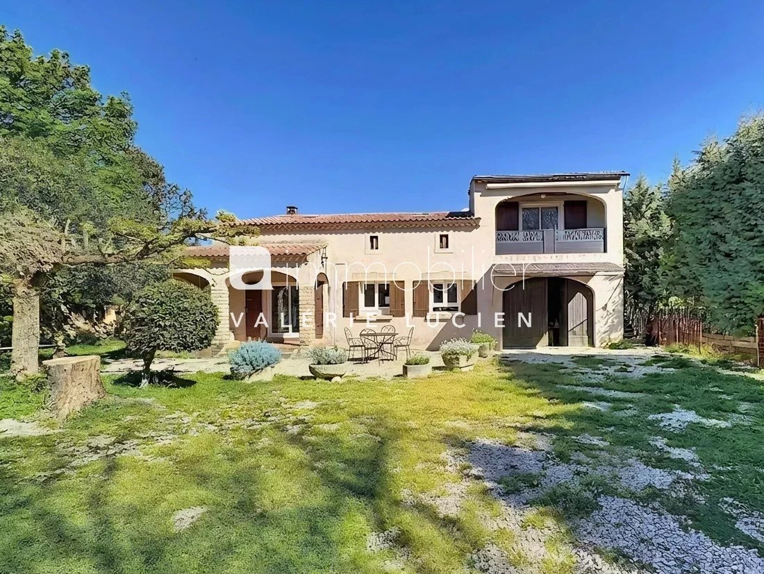 House in Saint-Rémy-de-Provence, Provence-Alpes-Côte d'Azur, France 2 - 17602162