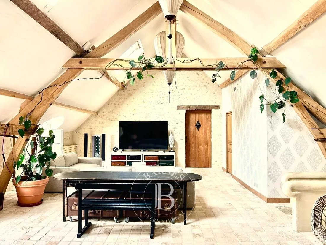 Estate in Vernou-sur-Brenne, Centre-Val de Loire, France 5 - 17602456