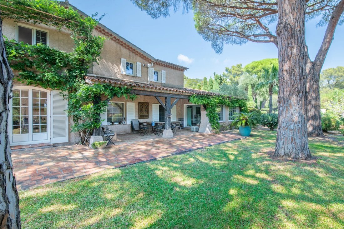Villa in Nartelle-Noyer-Bellevue-bd des Sardinaux, Sainte-Maxime, France 4 - 17602367