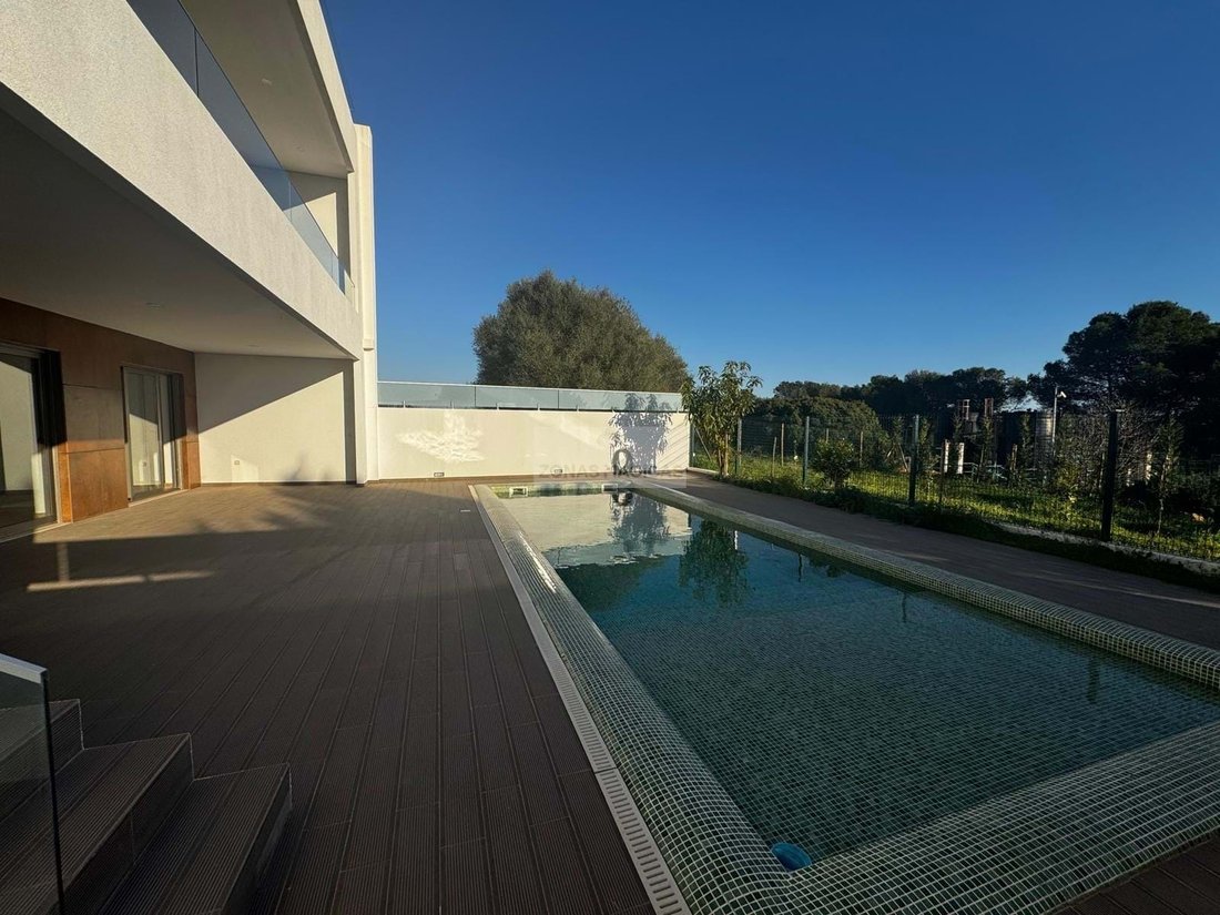 Villa in Mexilhoeira Grande, Algarve, Portugal 3 - 17611568