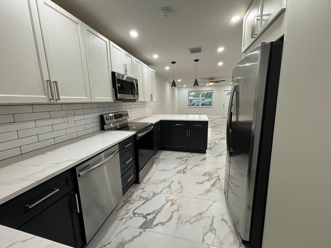 House in Hallandale Beach, Florida, United States 4 - 17604407