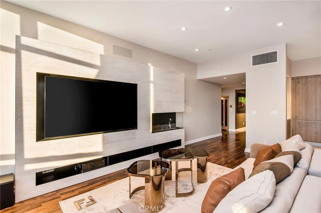 Condo in Los Angeles, California, United States 5 - 16524798