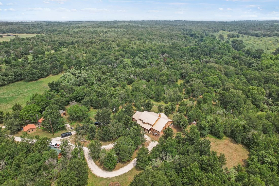 House in Elgin, Texas, United States 2 - 17609656