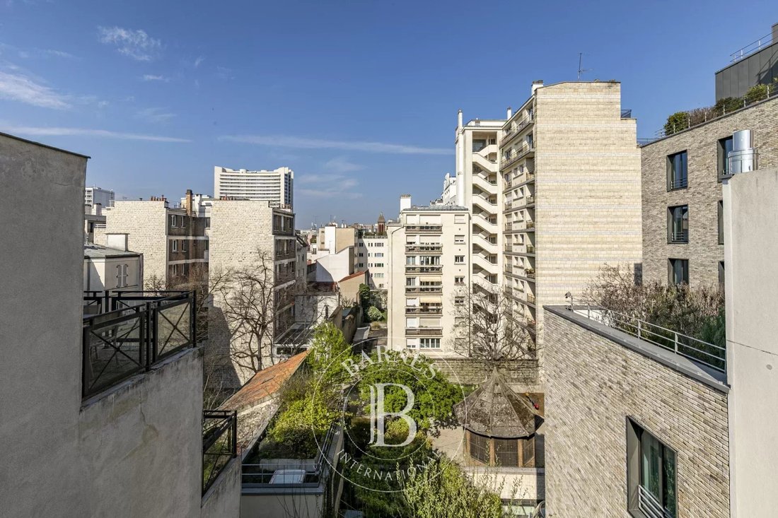 Apartment in Citroën-Boucicaut, Paris 15e Arrondissement, Paris 4 - 17602362