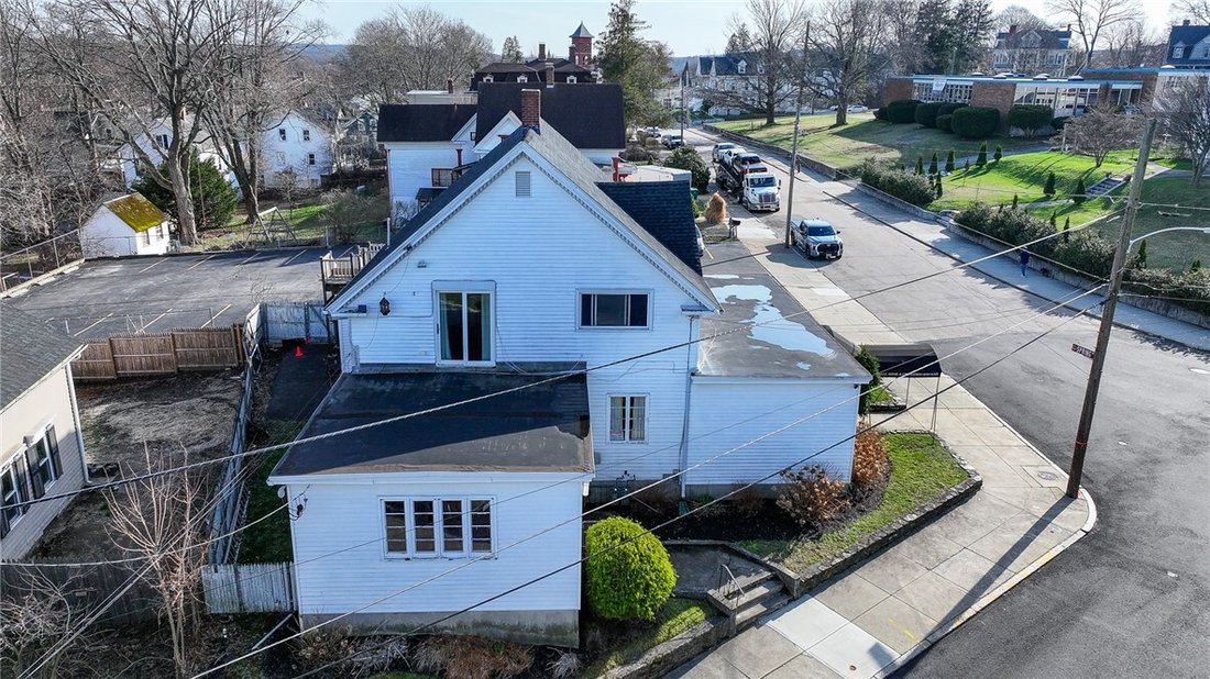 Apartment in Woonsocket, Rhode Island, United States 4 - 17599160