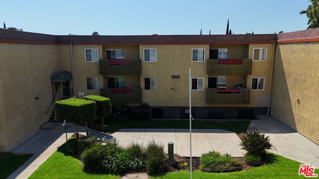 Los Angeles, California, United States 4 - 17612483