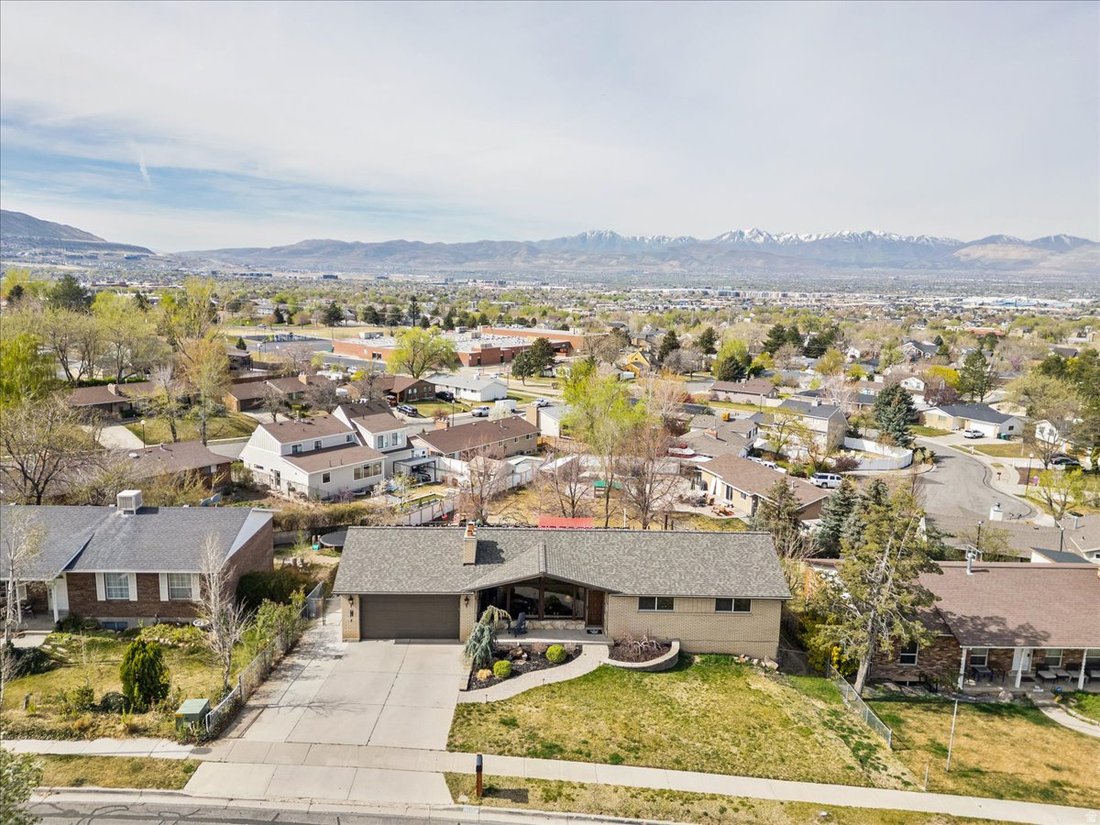 House in Sandy, Utah, United States 3 - 17601425
